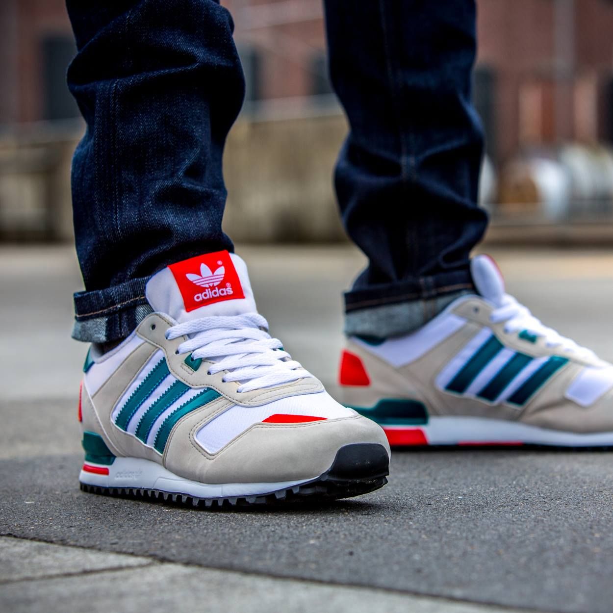 Adidas Zx 700